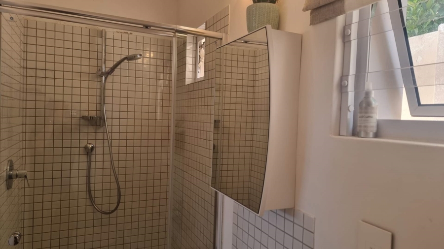 To Let 1 Bedroom Property for Rent in Gardens Western Cape